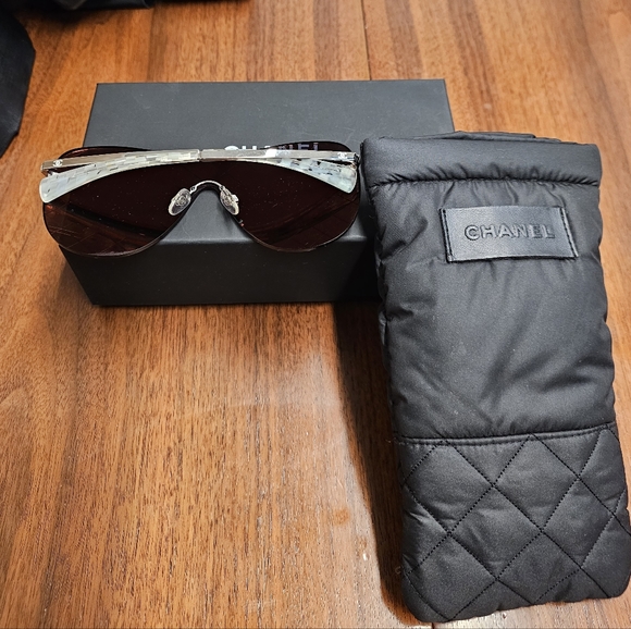 Chanel Mirrored Quilted Sunglasses - Picture 2 of 2
